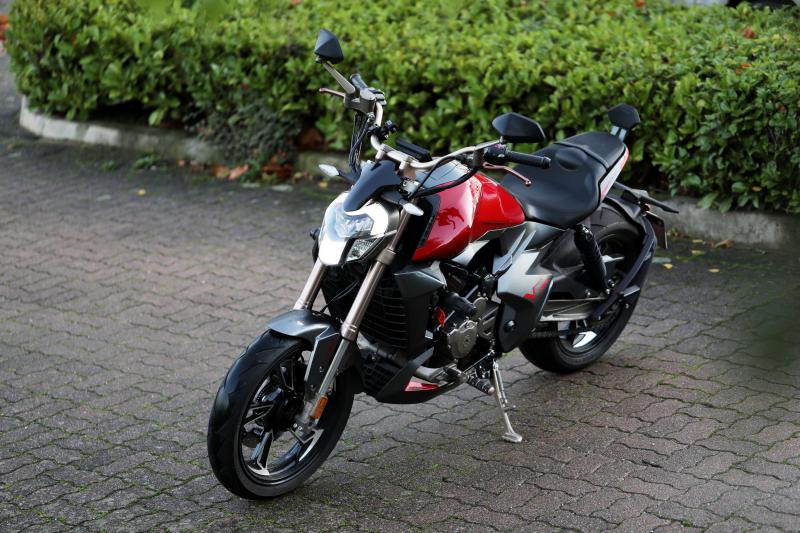  - Zontes 310V | Les photos de notre essai A2 de la mini Diavel